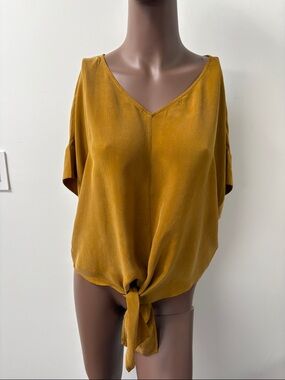 Everlane front tie blouse top shirt mustard yellow brown v neck shortsleeve 8